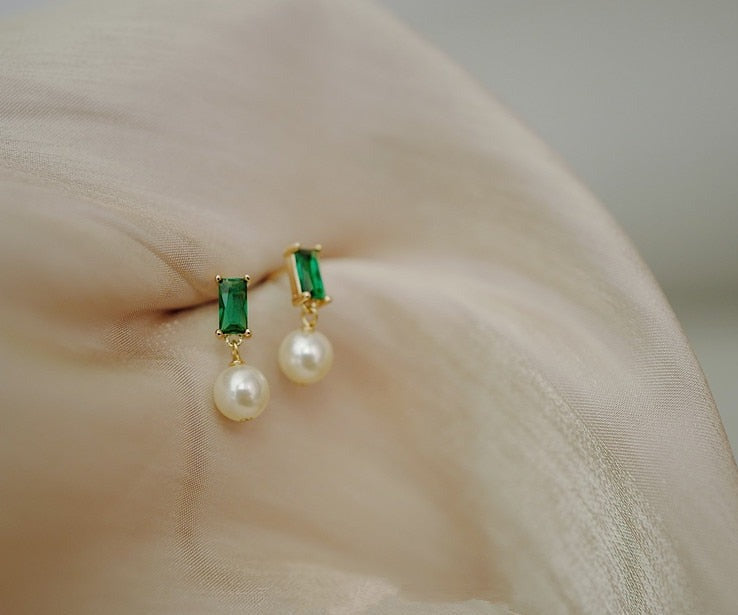 French Emerald Sterling Silver Pearl Stud Earrings