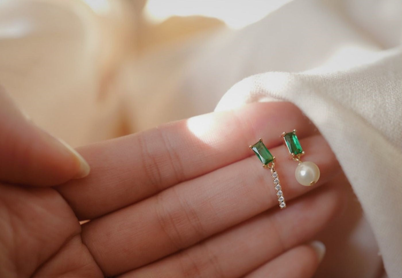 French Emerald Sterling Silver Pearl Stud Earrings