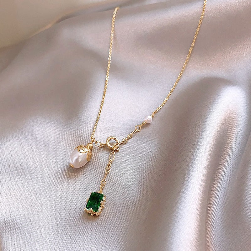 Emerald Crystal Freshwater Pearl Necklace