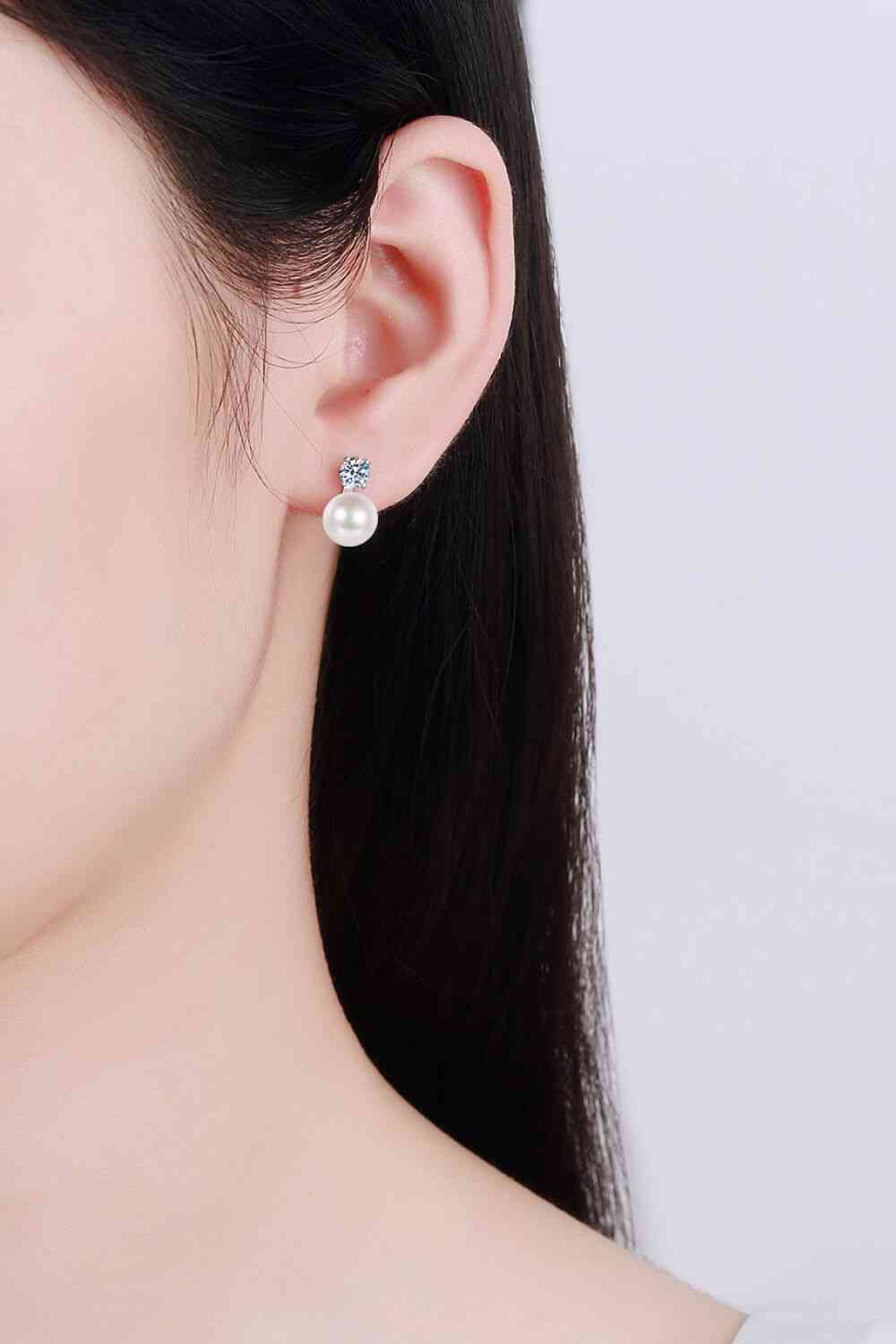 Elora Freshwater Pearl Stud Earrings